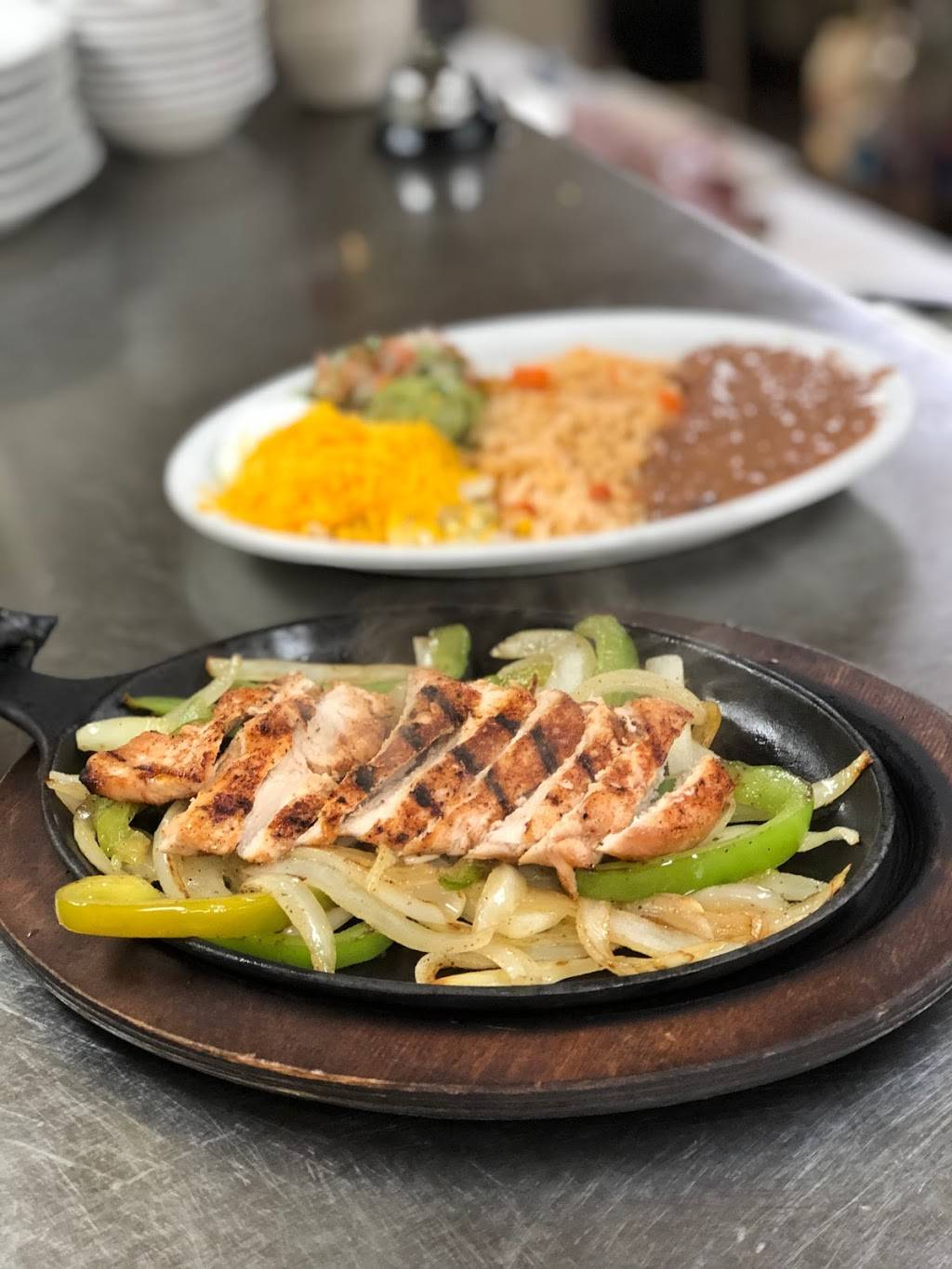 Berthas Baja Bistro | restaurant | 900 Jersey St, Denver, CO 80220, USA | 7202165735 OR +1 720-216-5735