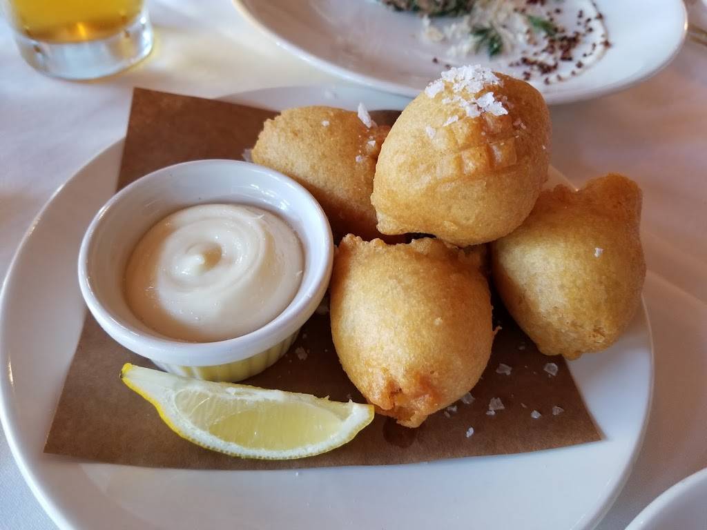 La Petite Grocery | restaurant | 4238 Magazine St, New Orleans, LA 70115, USA | 5048913377 OR +1 504-891-3377