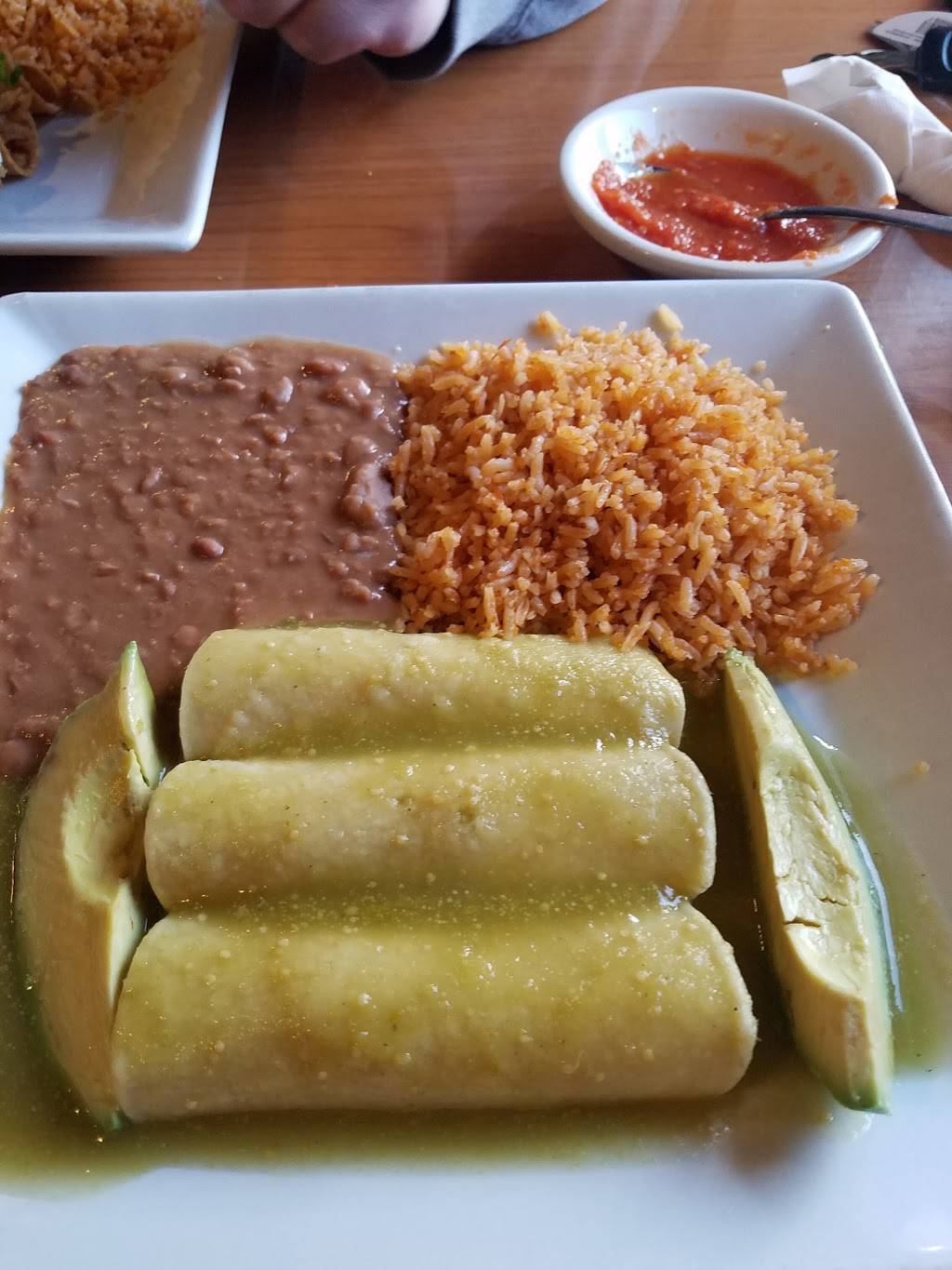 Los Mariachis Wallingford | restaurant | 105 N Colony St, Wallingford, CT 06492, USA | 2032651838 OR +1 203-265-1838