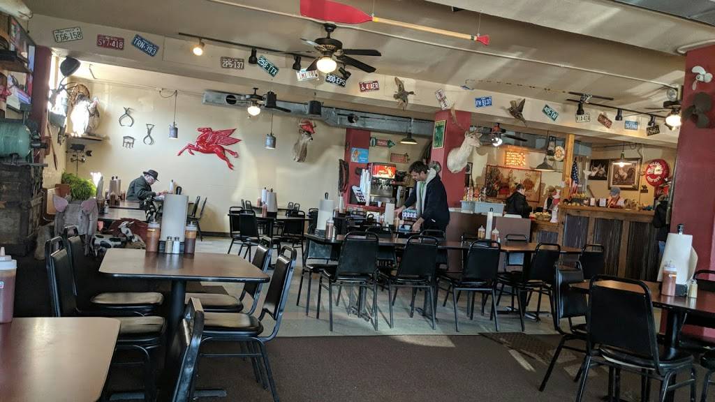 BBQ Station | restaurant | 900 Main St, Cassville, MO 65625, USA | 4178470470 OR +1 417-847-0470