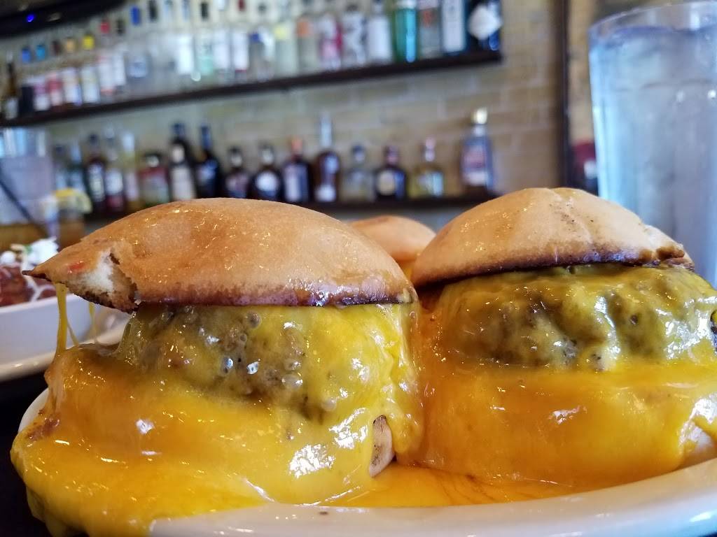 Mozies | restaurant | 1601 Hunter Rd, New Braunfels, TX 78130, USA | 8305151281 OR +1 830-515-1281