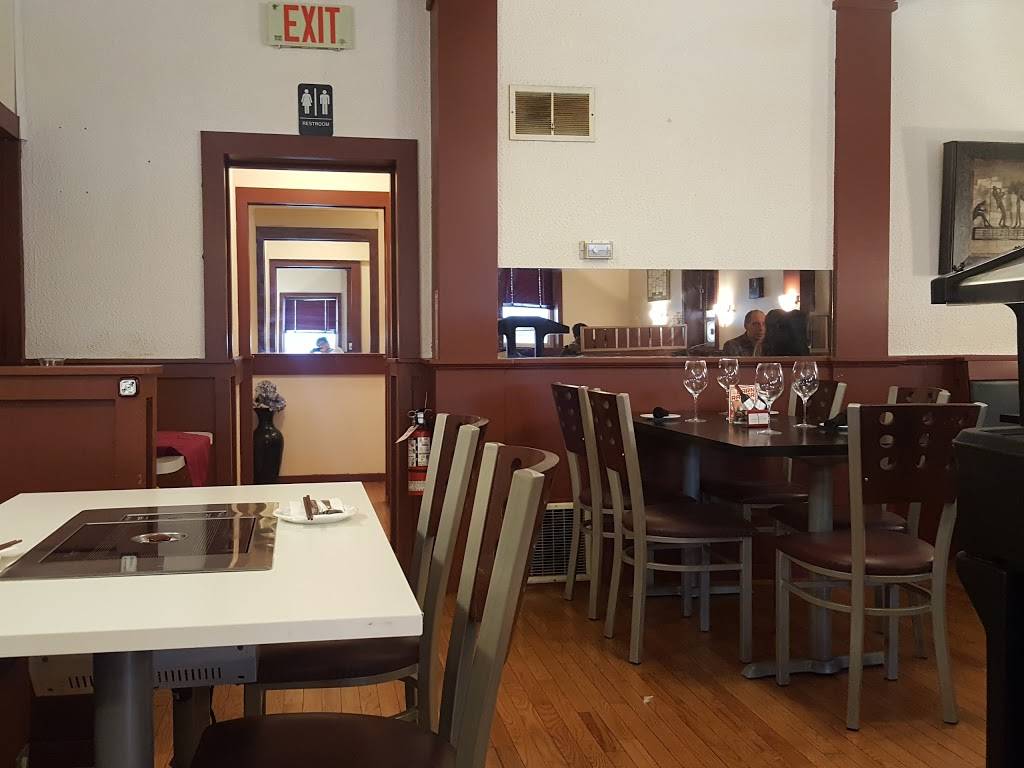 Korean BBQ Town | restaurant | 30 Wellington St, St. Catharines, ON L2R 5P8, Canada | 9053413621 OR +1 905-341-3621