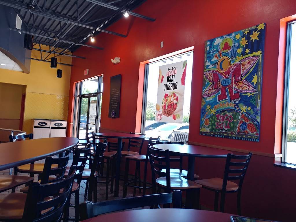 Taco Bell | meal takeaway | 16581 Fishhawk Blvd, Lithia, FL 33547, USA | 8135719219 OR +1 813-571-9219