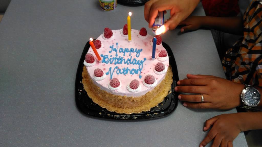 Chuck E. Cheeses | restaurant | 6637 Governor Ritchie Hwy, Glen Burnie, MD 21061, USA | 4107613131 OR +1 410-761-3131