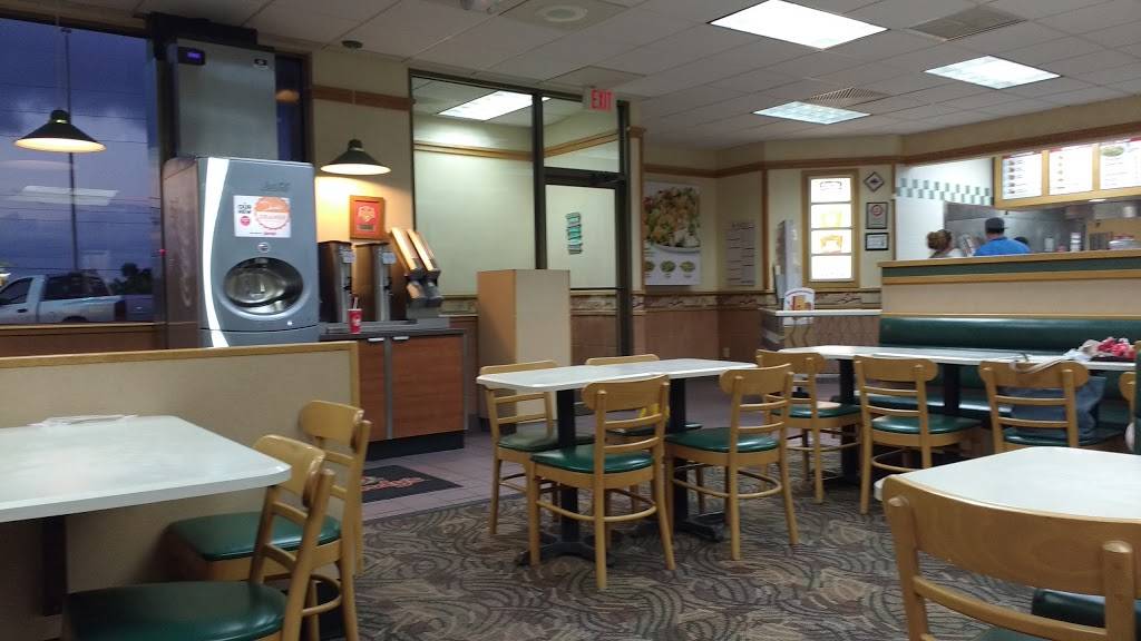 Wendys | restaurant | 13417 S McCall Rd, Port Charlotte, FL 33981, USA | 9416989445 OR +1 941-698-9445