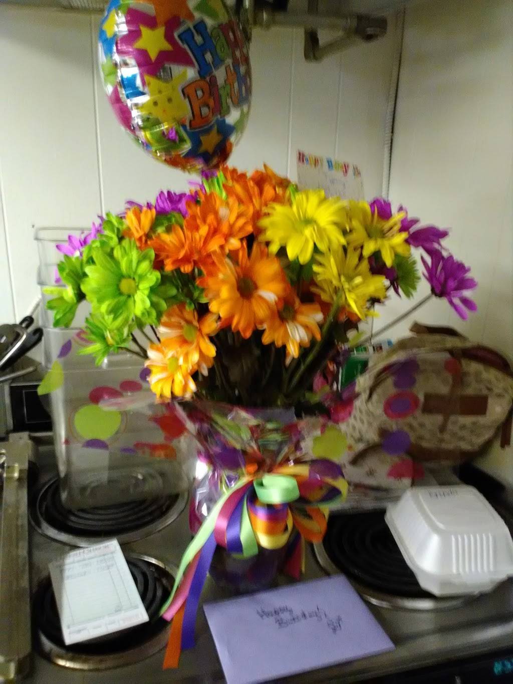 Parkers Pizzeria | restaurant | 124 N Main St, Georgetown, OH 45121, USA | 9373786936 OR +1 937-378-6936