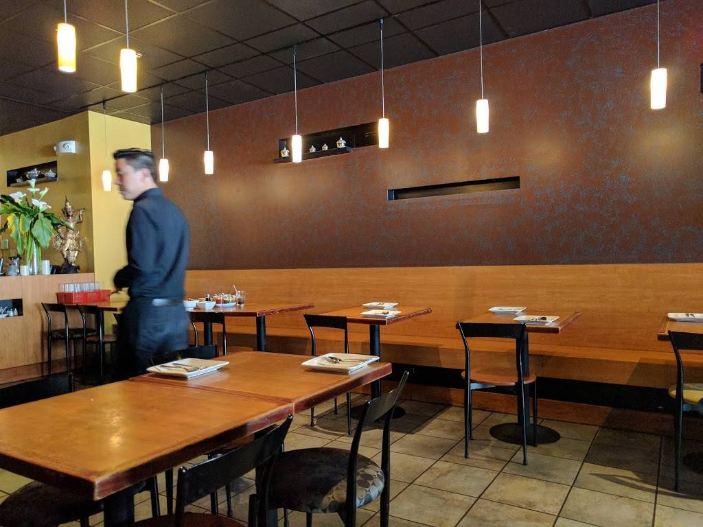 Thai Chef | restaurant | 4133 18th St, San Francisco, CA 94114, USA | 4155512433 OR +1 415-551-2433