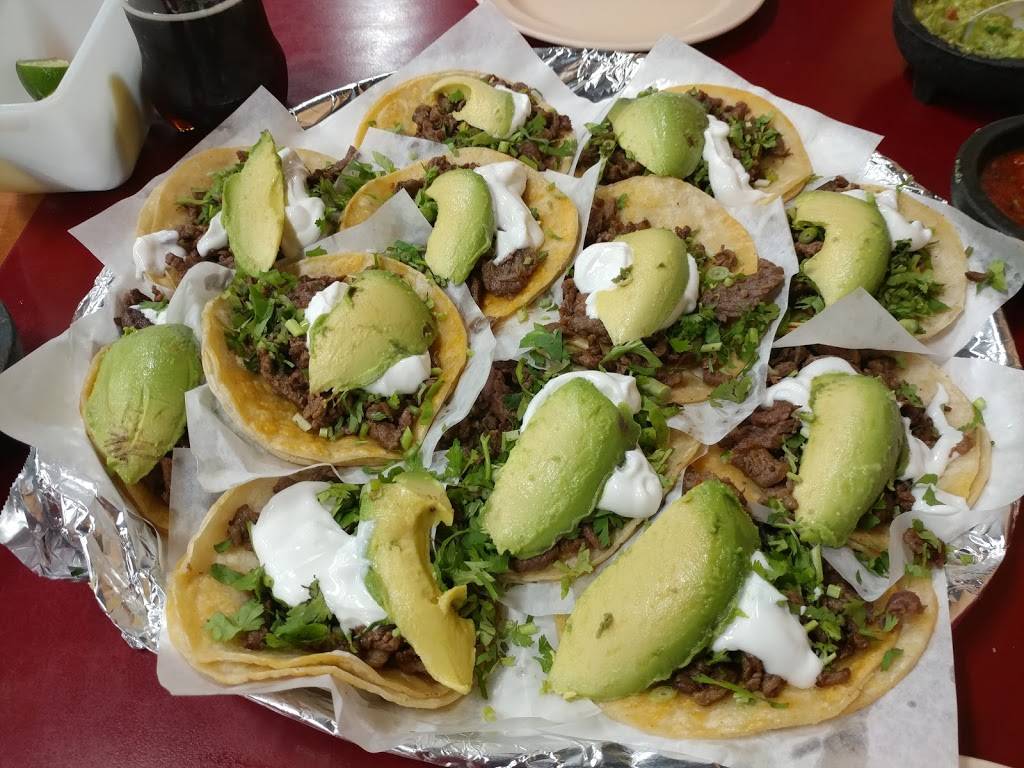 Los Comales Niles | restaurant | 9055 N Milwaukee Ave, Niles, IL 60714, USA | 8476630763 OR +1 847-663-0763