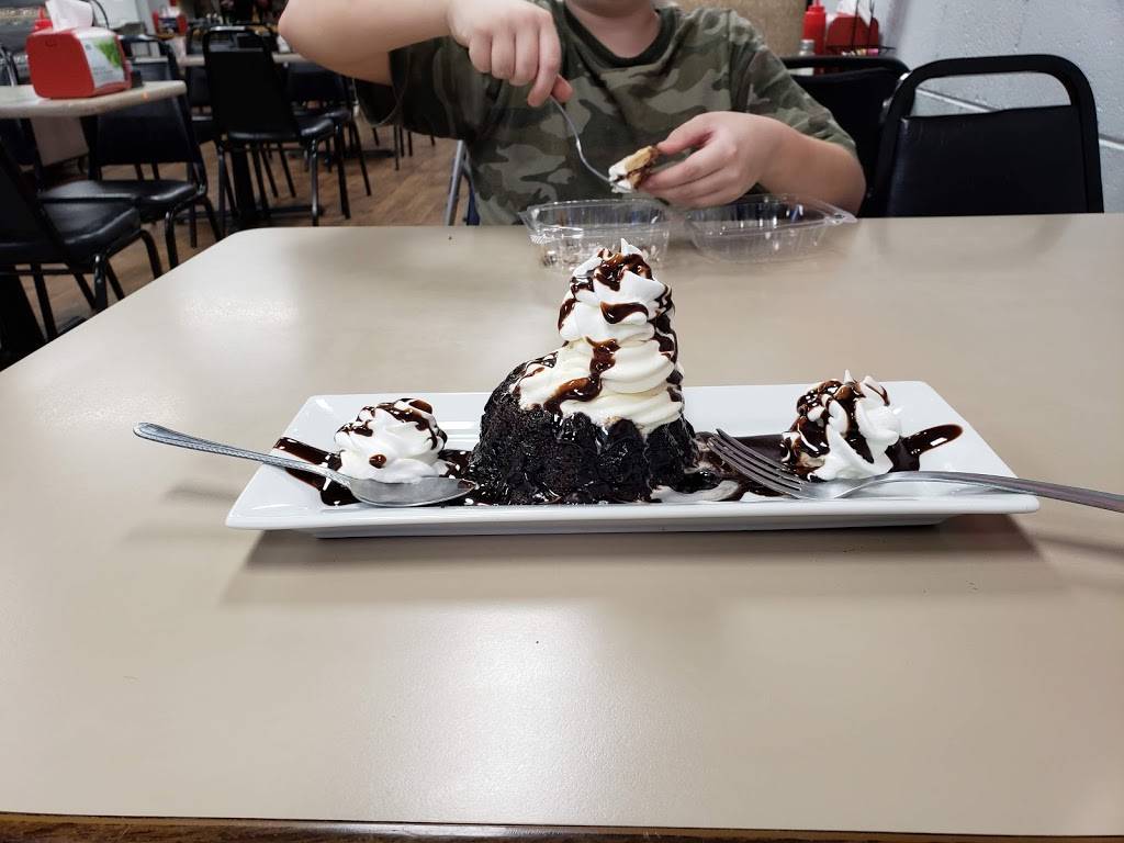 MeMes Restaurant | restaurant | 123 N Gateway Ave, Rockwood, TN 37854, USA | 8653541670 OR +1 865-354-1670