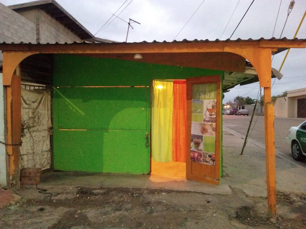 Tacos 3RA Los Mejores De Rosarito | restaurant | 22710, Tuxtla Gutiérrez 2056, Amp Lucio Blanco, 22710 Rosarito, B.C., Mexico | 016611061832 OR +52 661 106 1832