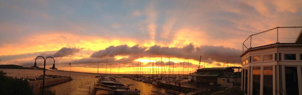 Waterfront Restaurant | restaurant | 10947 WI-42, Sister Bay, WI 54234, USA | 9208545491 OR +1 920-854-5491