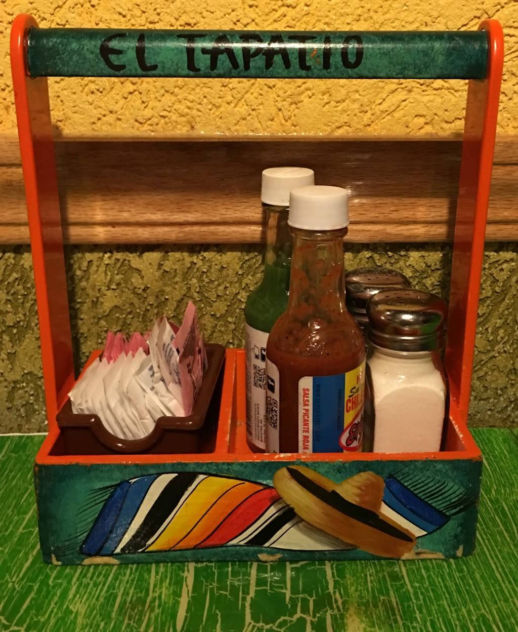 El Tapatio | cafe | 300 I-35, Gainesville, TX 76240, USA | 9406122230 OR +1 940-612-2230