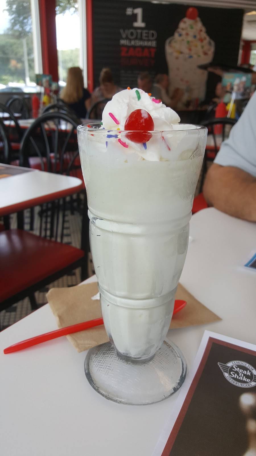 Steak n Shake | restaurant | 2567 E, FL-60, Valrico, FL 33594, USA | 8136573558 OR +1 813-657-3558