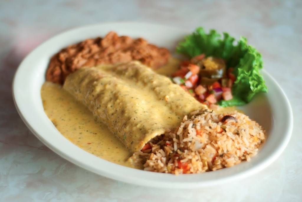 Chuys | restaurant | 2320 N Interstate Hwy 35, Round Rock, TX 78681, USA | 5122552211 OR +1 512-255-2211