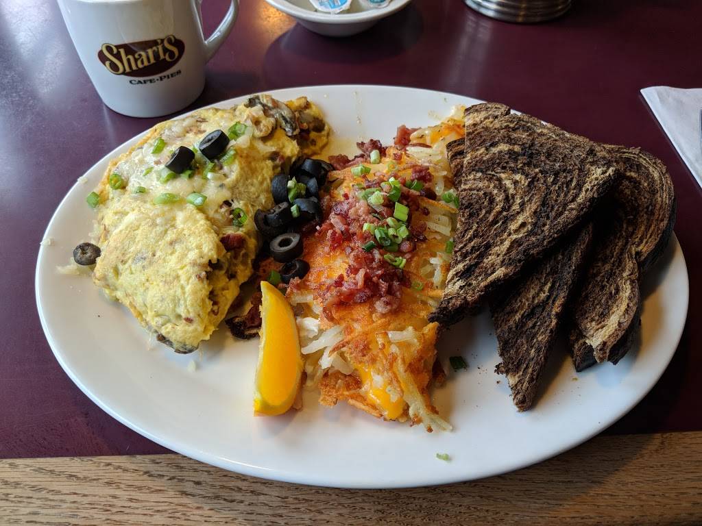 Sharis Cafe and Pies | restaurant | 301 Rohnert Park Expy, Rohnert Park, CA 94928, USA | 7075843601 OR +1 707-584-3601