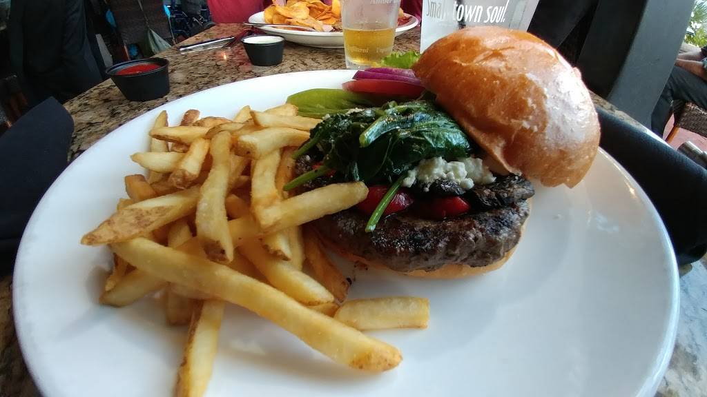 Cameron Bar & Grill | restaurant | 2018 Clark Ave, Raleigh, NC 27605, USA | 9197552231 OR +1 919-755-2231