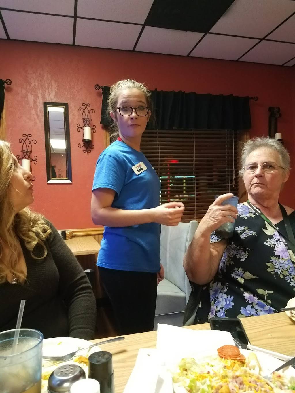 Pizza Plus | restaurant | 610 Van Hill Rd, Greeneville, TN 37745, USA | 4232340488 OR +1 423-234-0488