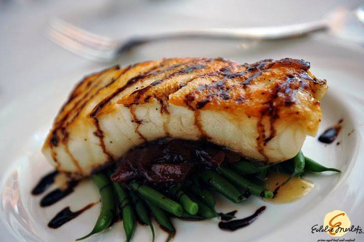 Eddie Merlots Prime Aged Beef & Seafood | night club | 201 Bridewell Dr, Burr Ridge, IL 60527, USA | 6304682098 OR +1 630-468-2098