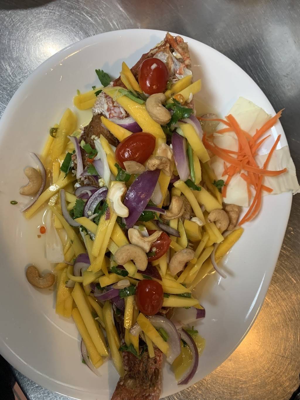 KhanTong Thai Kitchen | restaurant | 57-17 Roosevelt Ave, Queens, NY 11377, USA | 7185249437 OR +1 718-524-9437