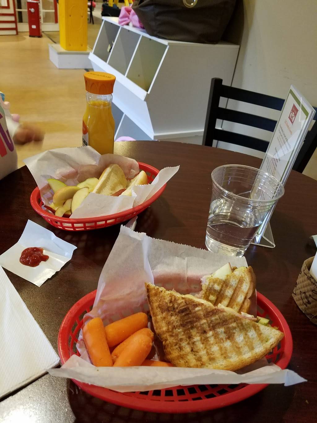 Little Beans Cafe & Playspace - Chicago | cafe | 1809 W Webster Ave, Chicago, IL 60614, USA | 7732511025 OR +1 773-251-1025