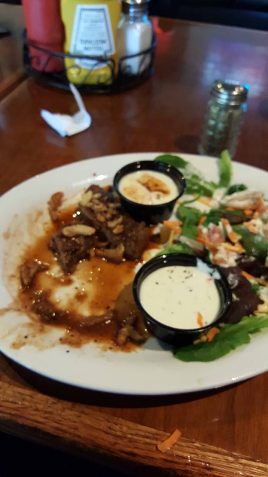 Highlands Brew Pub | restaurant | 390 E 40th Ave, Eugene, OR 97405, USA | 5414854304 OR +1 541-485-4304