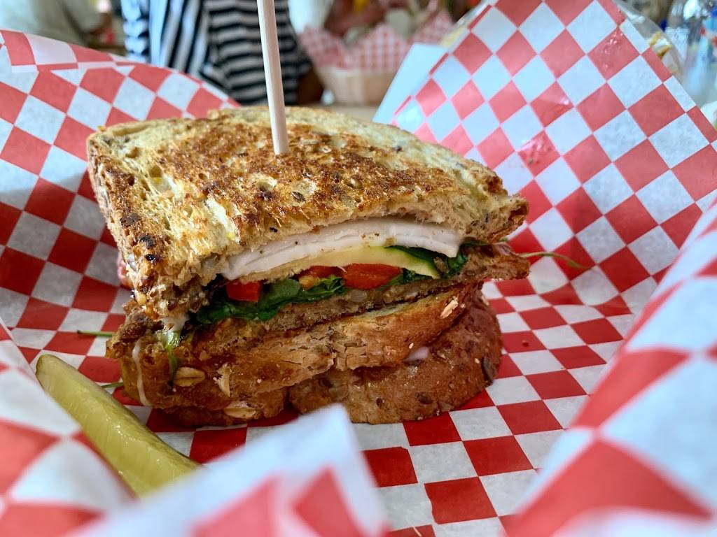 The Grilled Cheese Effect | restaurant | 27-31 Mechanic St, Paris, ON N3L 1K2, Canada | 5197208091 OR +1 519-720-8091