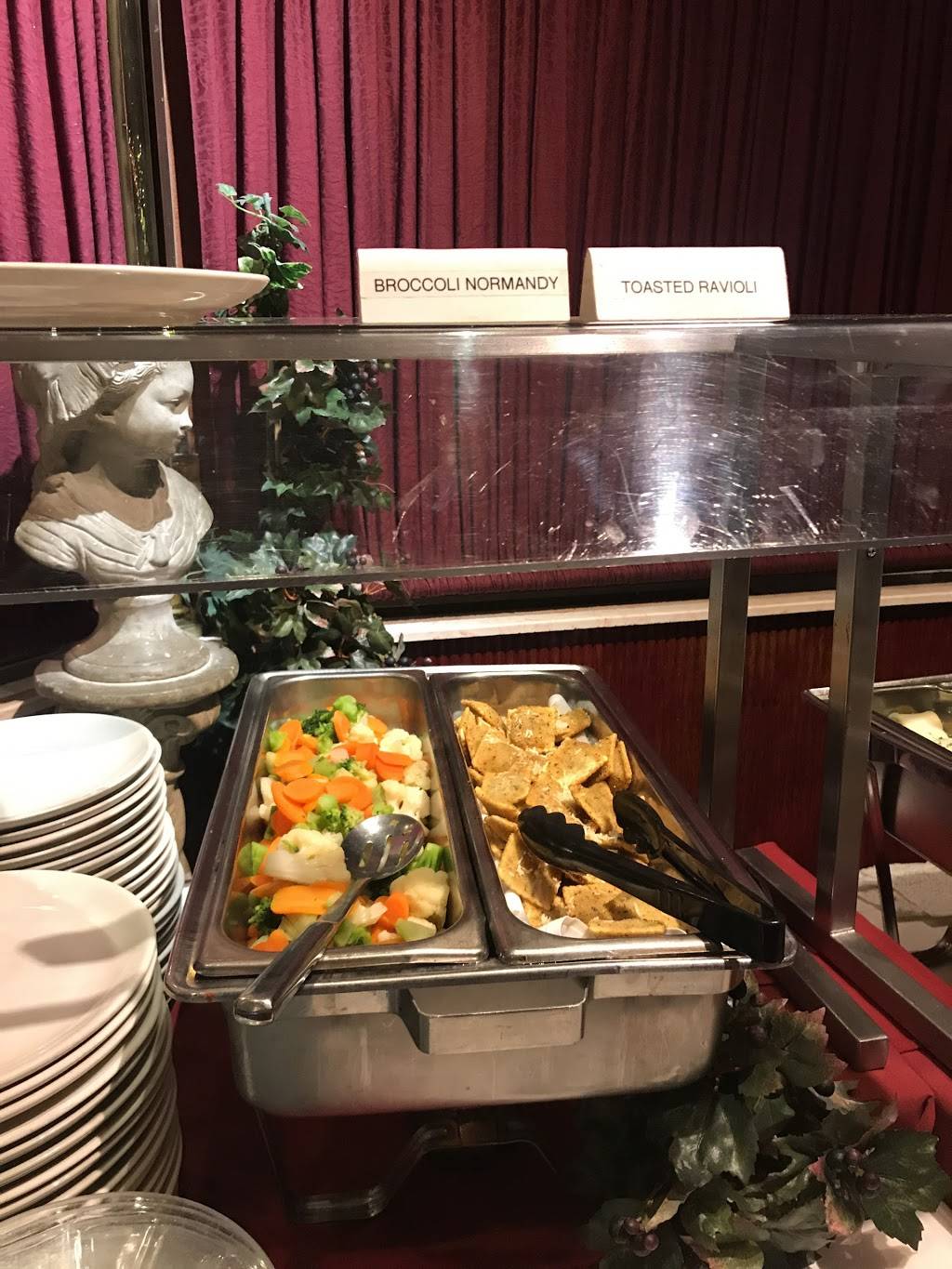 Vs Italiano Ristorante | restaurant | 10819 E US Hwy 40, Independence, MO 64055, USA | 8163531241 OR +1 816-353-1241