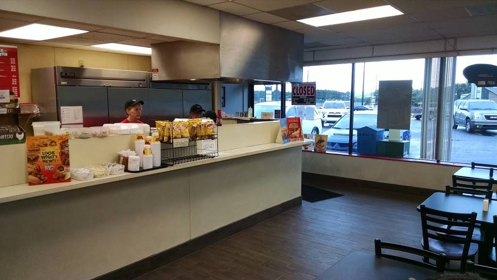 Sneaky Petes Hot Dogs | restaurant | 1521 B Greenbrier Dear Rd, Anniston, AL 36207, USA | 2568352626 OR +1 256-835-2626