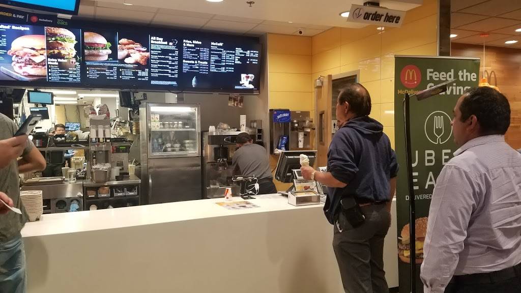 McDonalds | cafe | 6750 De Soto Ave, Canoga Park, CA 91303, USA | 8183460634 OR +1 818-346-0634