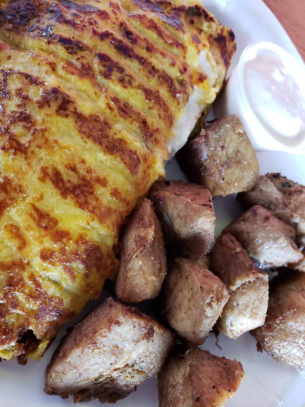 Antojitos de la abuela | restaurant | 5022 S Orange Blossom Trail, Orlando, FL 32839, USA | 3214248918 OR +1 321-424-8918