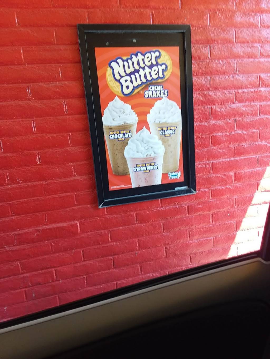 Wienerschnitzel | restaurant | 1481 S Alvernon Way, Tucson, AZ 85711, USA | 5205190801 OR +1 520-519-0801