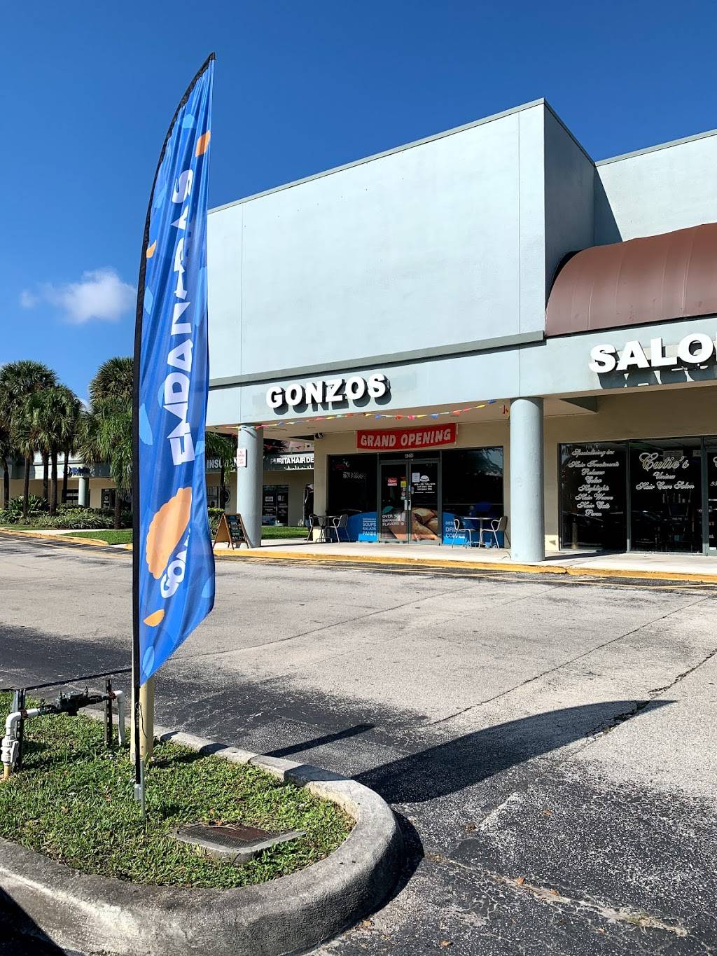 Gonzos Empanadas | restaurant | 8351 Pines Blvd, Pembroke Pines, FL 33024, USA | 9542511222 OR +1 954-251-1222