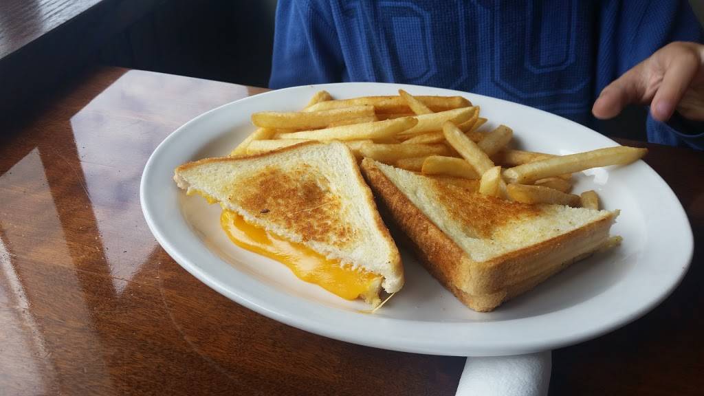 Broadway Diner | restaurant | 1550 Upper James St #20, Hamilton, ON L9B 2L6, Canada | 9055747444 OR +1 905-574-7444