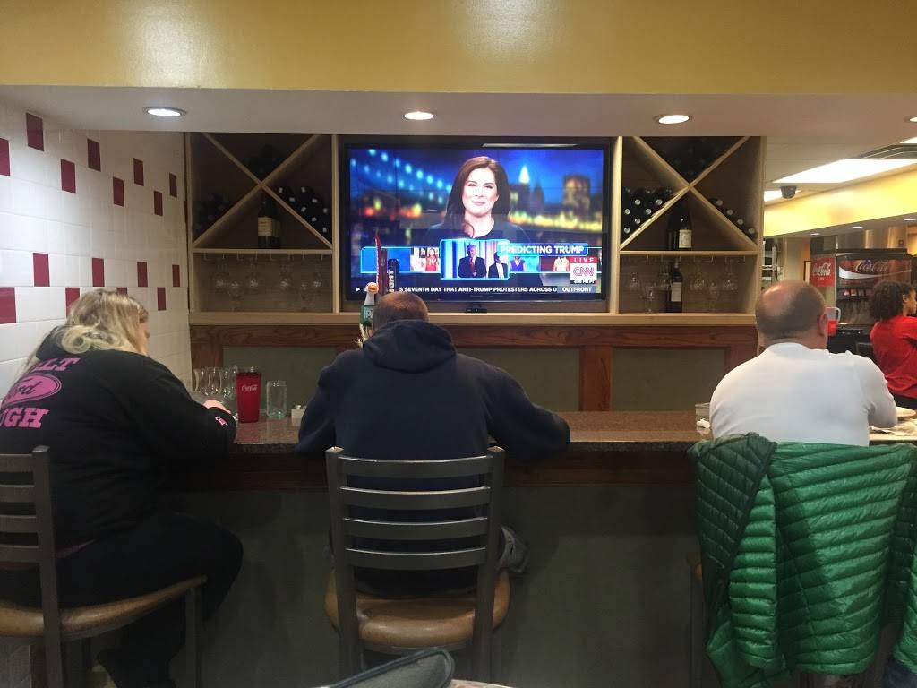 Tonys Pizzeria & Ristorante | restaurant | 1916 Kingstown Rd, Wakefield, RI 02879, USA | 4017898383 OR +1 401-789-8383