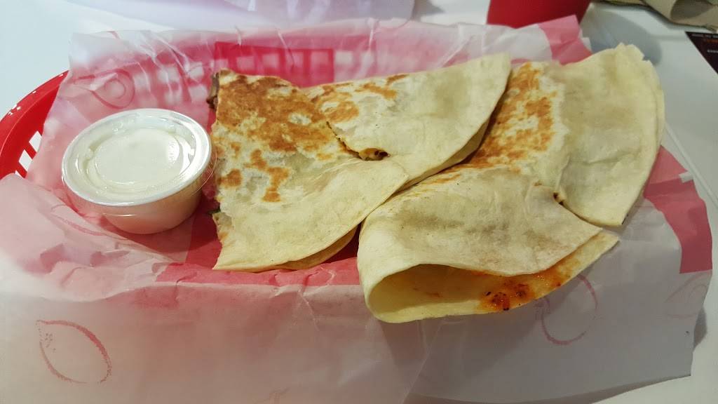 Quesada Burritos & Tacos | restaurant | 5067 Dixie Rd, Mississauga, ON L4W 5S6, Canada | 9052129700 OR +1 905-212-9700