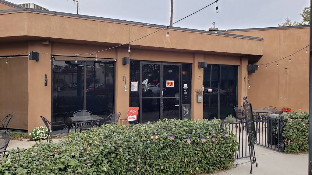 The Coop | restaurant | 358 W D St, Lemoore, CA 93245, USA | 5598175792 OR +1 559-817-5792