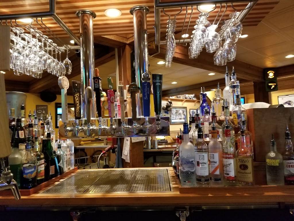 Windjammer Restaurant | restaurant | 1076 Williston Rd, South Burlington, VT 05403, USA | 8028626585 OR +1 802-862-6585