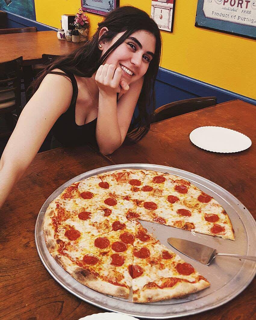 New York Pizza and Deli | restaurant | 6613 N Kings Hwy # C, Myrtle Beach, SC 29572, USA | 8434975900 OR +1 843-497-5900