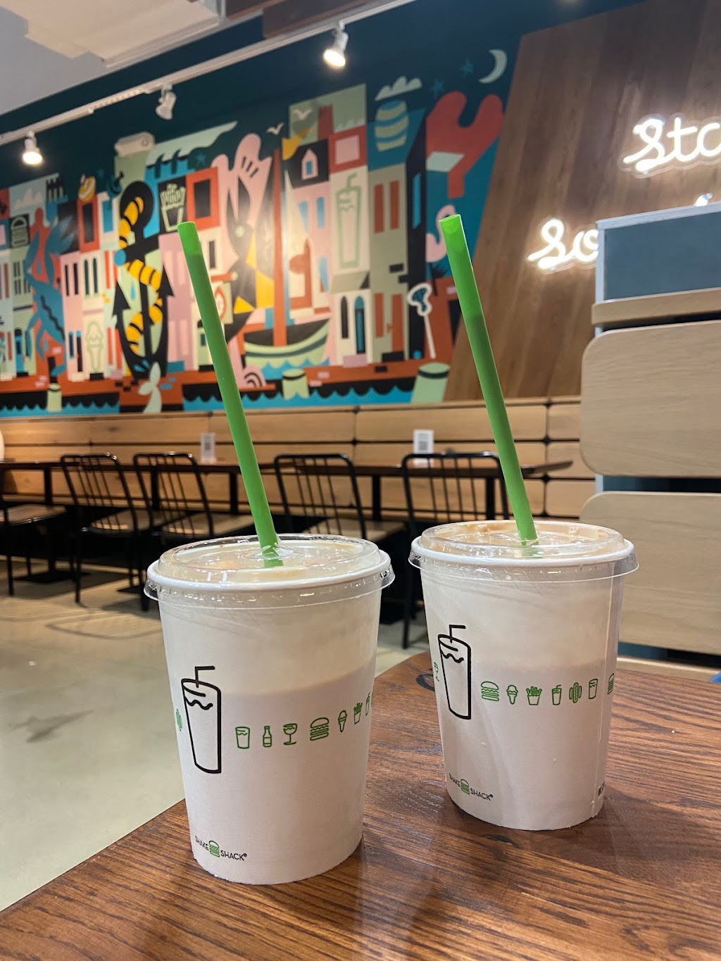 Shake Shack Canton | restaurant | 3902 Boston St, Baltimore, MD 21224, USA | 4104492981 OR +1 410-449-2981