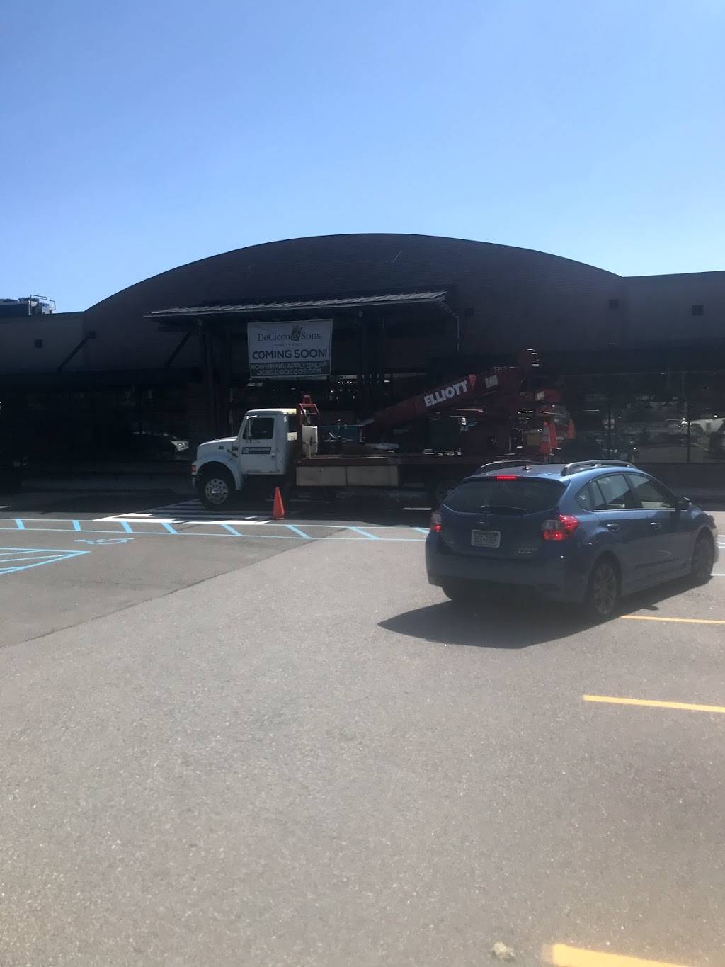 DeCicco & Sons Eastchester | bakery | 777 White Plains Rd, Eastchester, NY 10583, USA | 9147043220 OR +1 914-704-3220