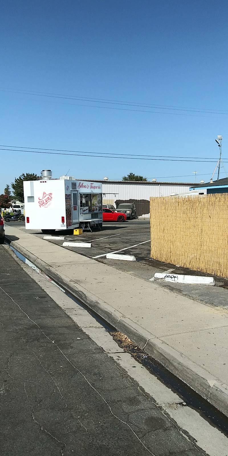 Silvas Taqueria Ceres | restaurant | 1419 Mitchell Rd, Modesto, CA 95351, USA | 2096028904 OR +1 209-602-8904