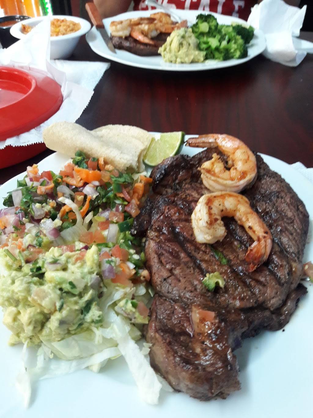 Perlita Mexican Restaurant y Taqueria | restaurant | 2321 W Jefferson St, Grand Prairie, TX 75051, USA | 2146770002 OR +1 214-677-0002