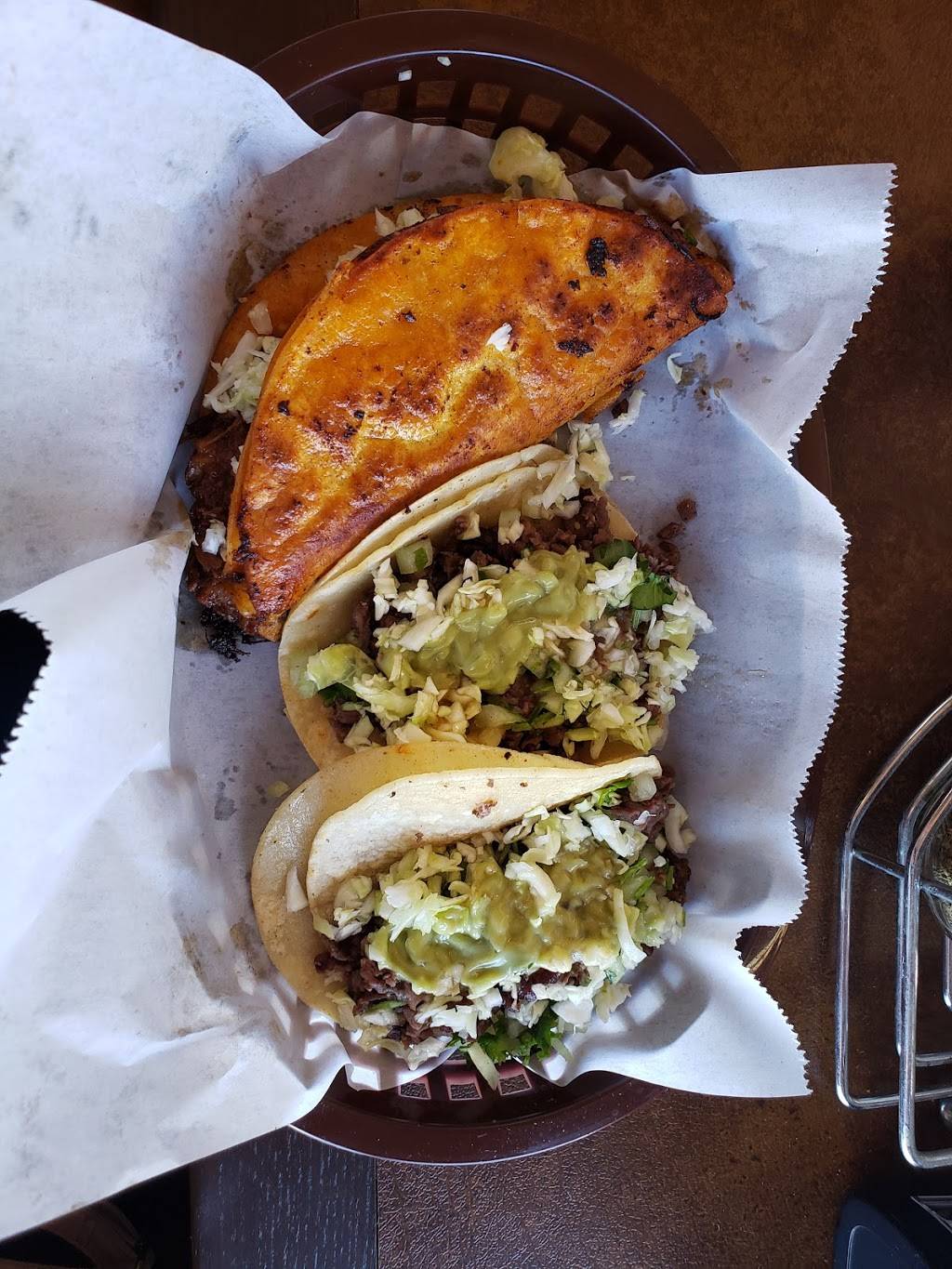 Los Arcos Birrieria y Taco Shop | restaurant | 2201 S Maryland Pkwy, Las Vegas, NV 89104, USA | 7025866020 OR +1 702-586-6020