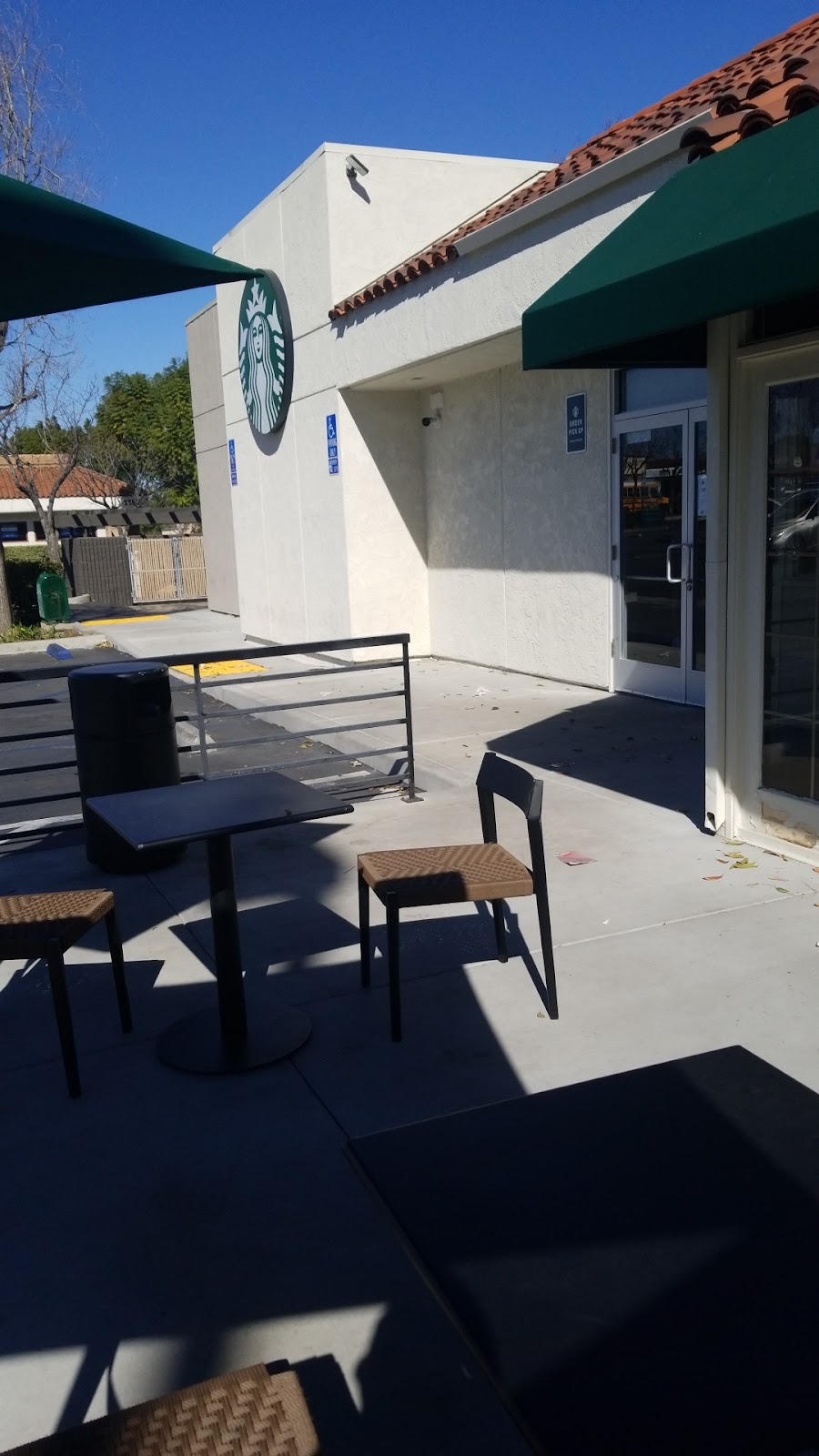 Starbucks | cafe | 1199 Magnolia Ave, Corona, CA 92879, USA | 9514156425 OR +1 951-415-6425