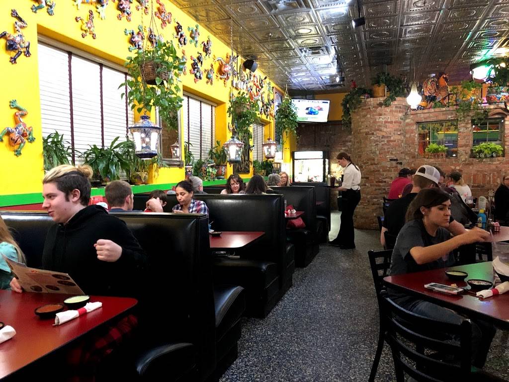 The Jalapeno Tree | restaurant | 416 E Broad St, Mineola, TX 75773, USA | 9036386901 OR +1 903-638-6901