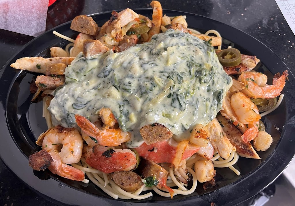 Maggios Pizza | restaurant | 120 River Bend Rd, Bandera, TX 78003, USA | 8308500815 OR +1 830-850-0815