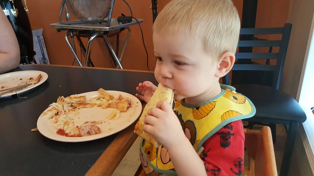 Maestros Pizza | restaurant | 6070 S 12th St, Kalamazoo, MI 49009, USA | 2693722222 OR +1 269-372-2222