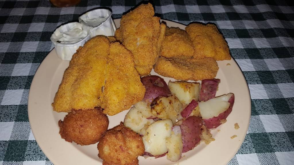 Willies | restaurant | 1912 Front St, Valrico, FL 33594, USA | 8135717630 OR +1 813-571-7630