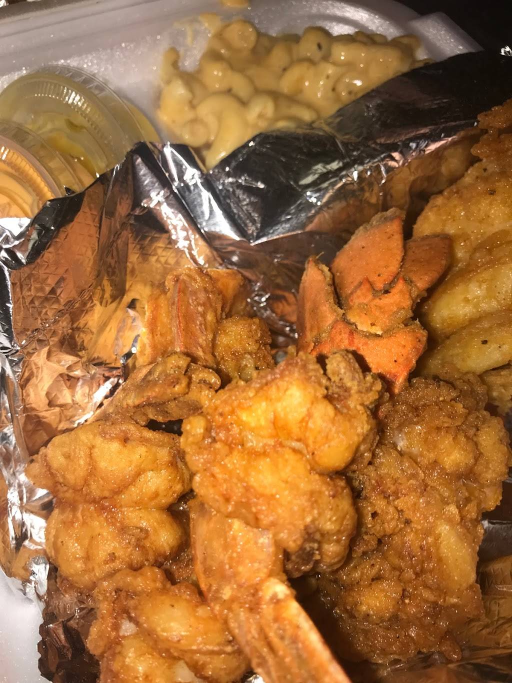 Daves Dinners Express | restaurant | 2000 Brittain Rd, Akron, OH 44310, USA | 2346786467 OR +1 234-678-6467