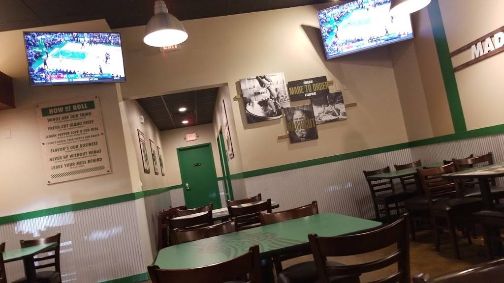 Wingstop | restaurant | 44433 Valley Central Way, Lancaster, CA 93536, USA | 6619409464 OR +1 661-940-9464